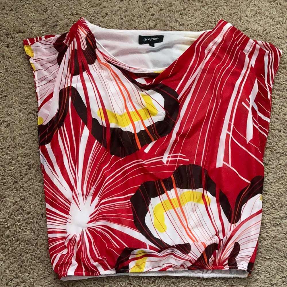 Grayson sheer lightweight Red and white floral Cap sleeve top size large